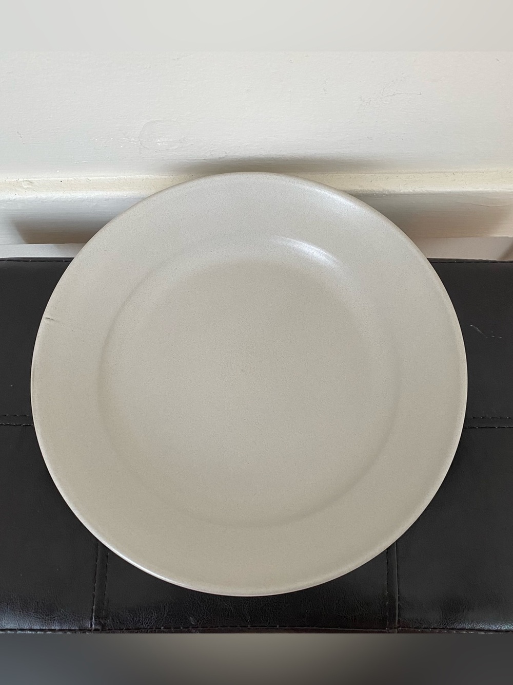 $75 New Heath Ceramics Chez Panisse Line Sand Color Main Plate 11" diameter 8131